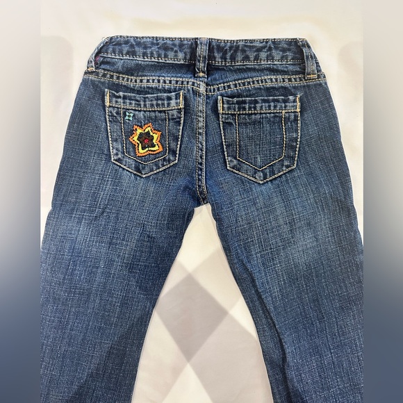 Lovely thick denim floral embroidered flared jeans - Picture 4 of 10